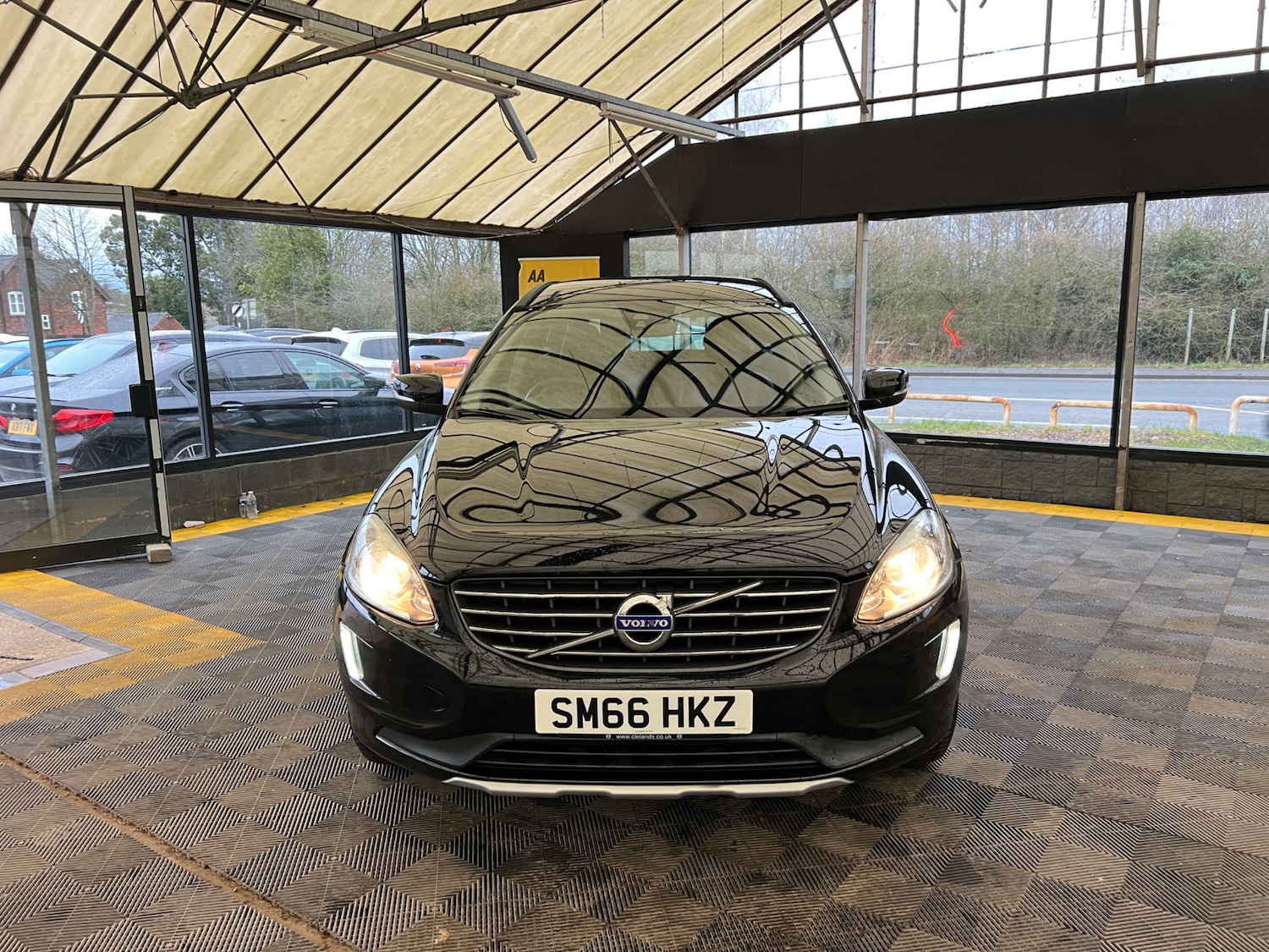 Used Volvo XC60 2016 for sale - 77688299: Photo 4