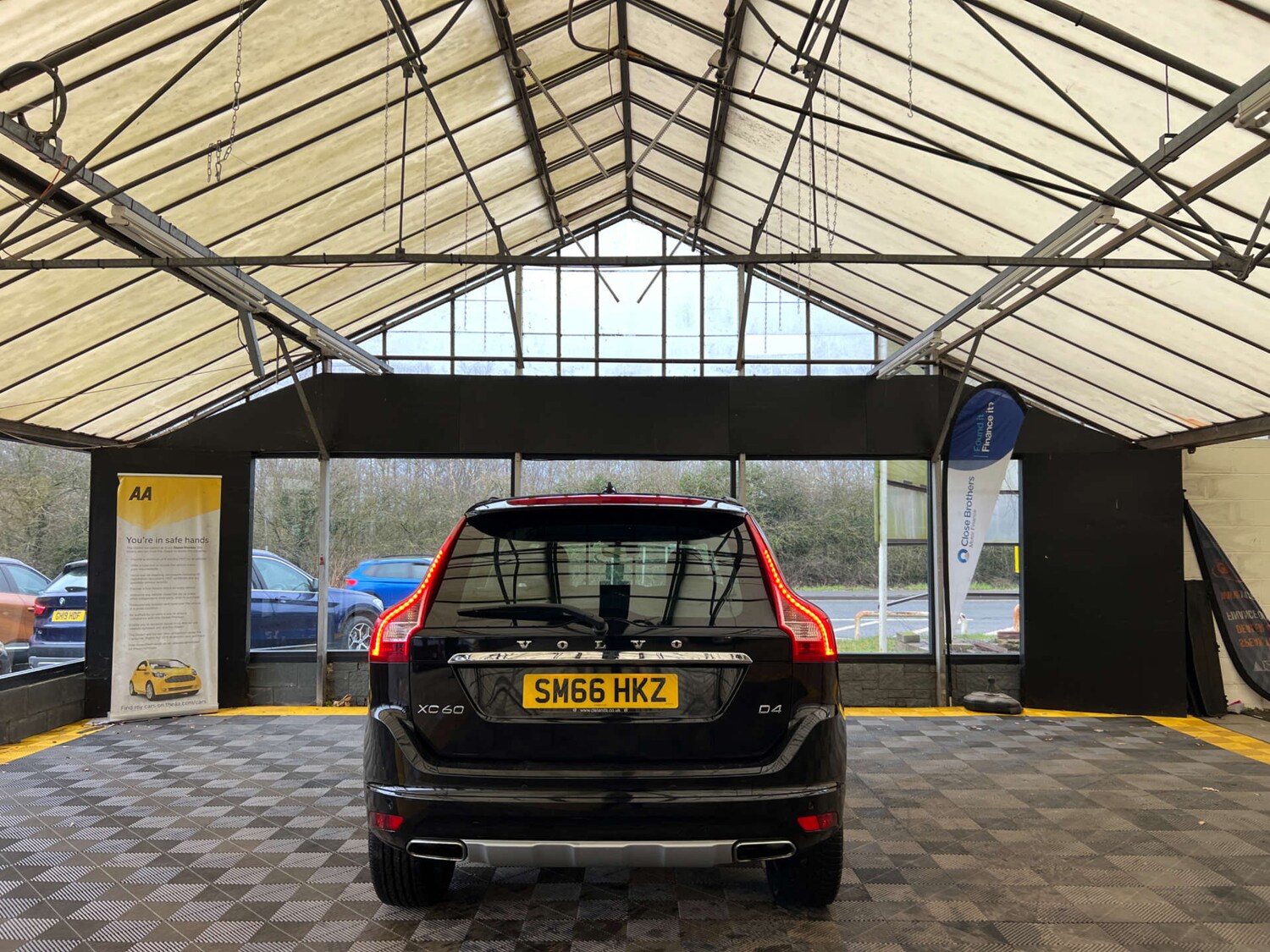 Used Volvo XC60 2016 for sale - 77688299: Photo 8