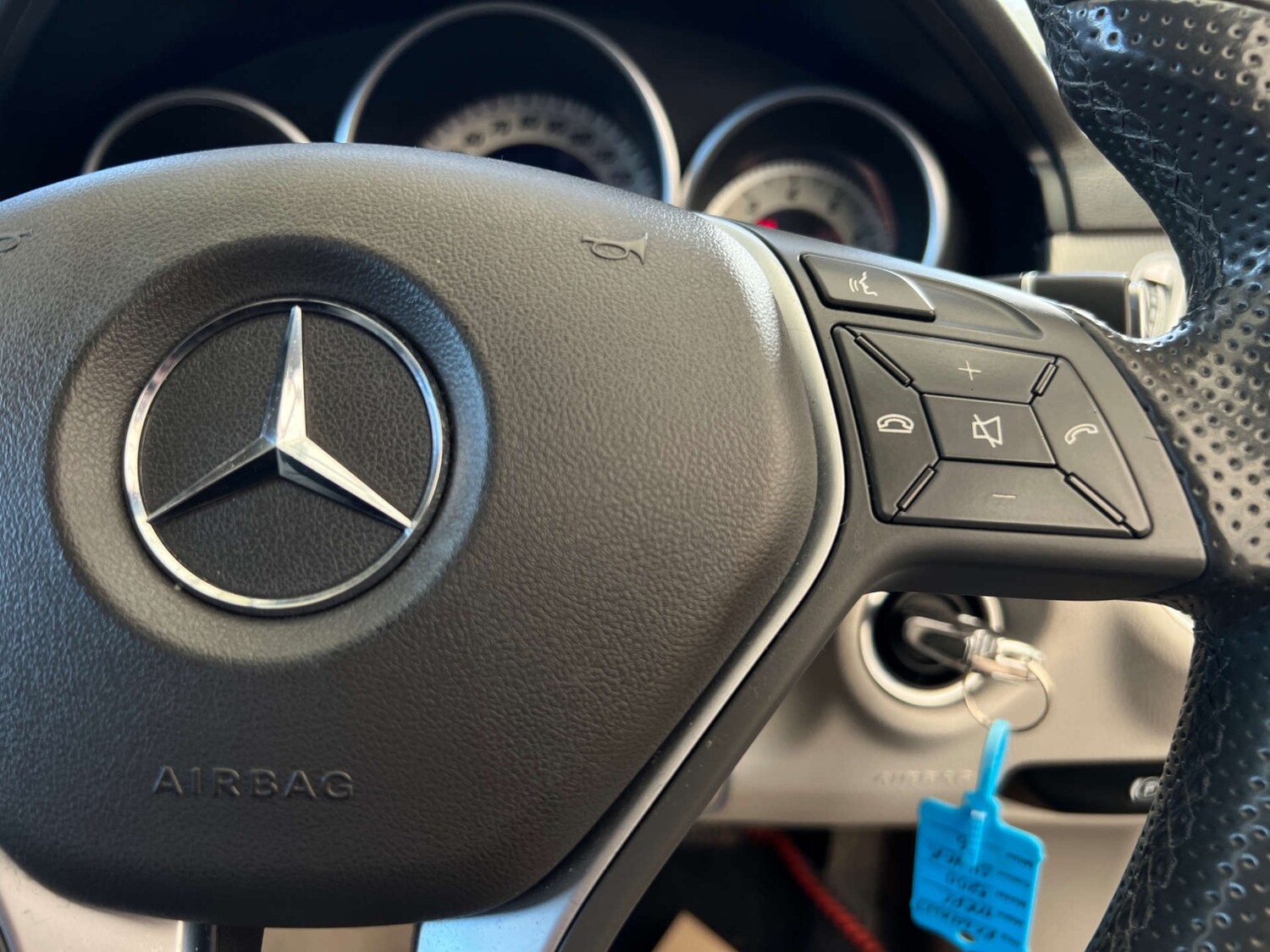 Used Mercedes-Benz E Class 2014 for sale - 77675375: Photo 12