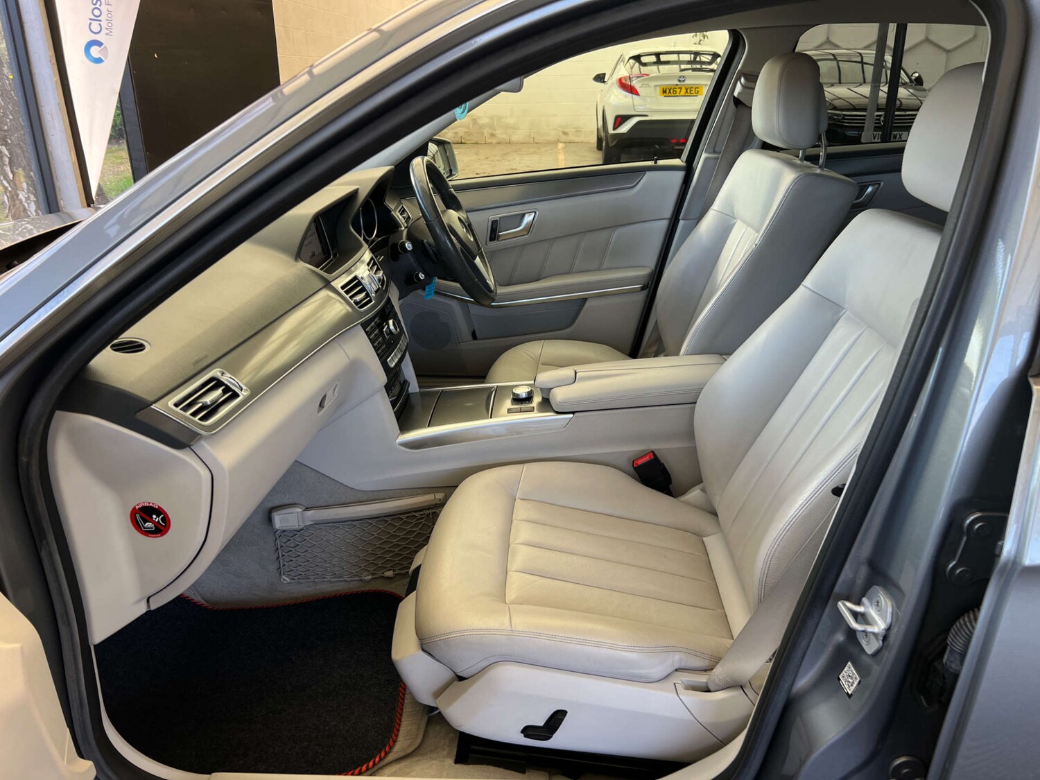 Used Mercedes-Benz E Class 2014 for sale - 77675375: Photo 18