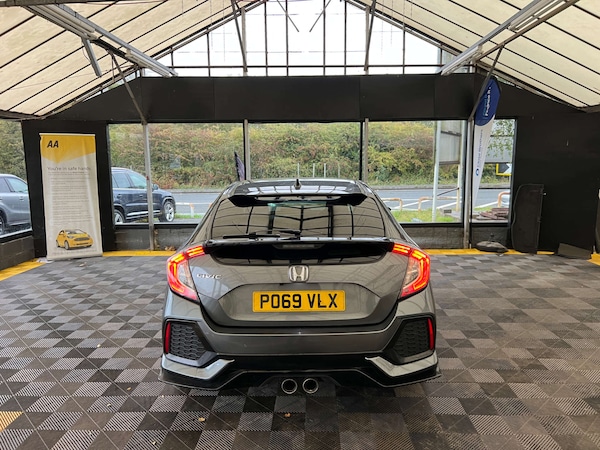 Used Honda Civic 2019 for sale - 76174351: Photo 6