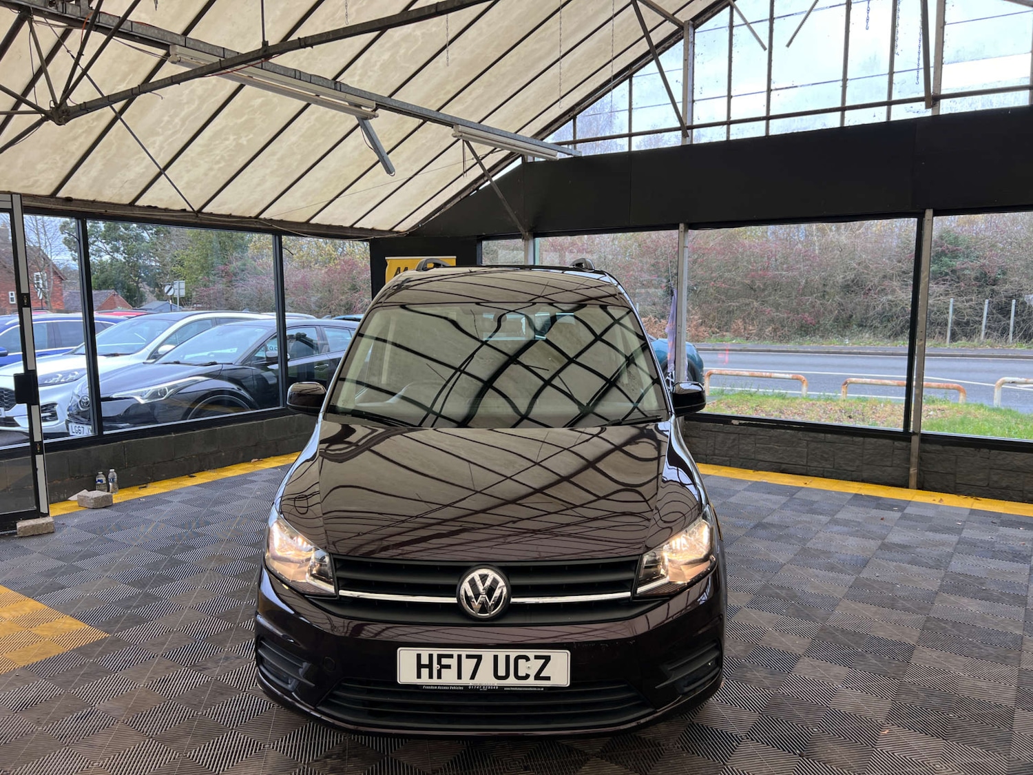 Used Volkswagen Caddy 2017 for sale - 77168072: Photo 2