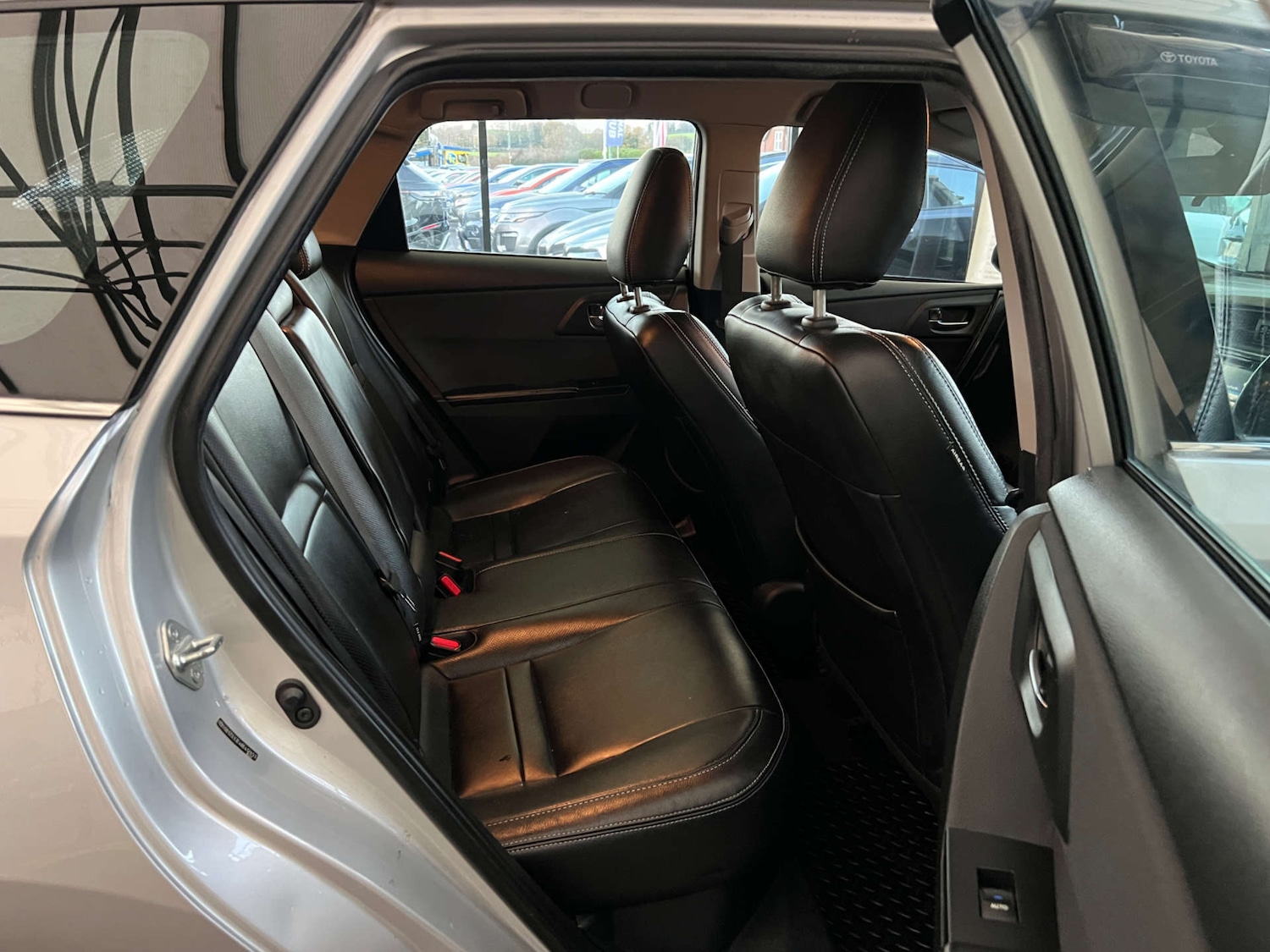 Used Toyota Auris 2018 for sale - 76618863: Photo 28