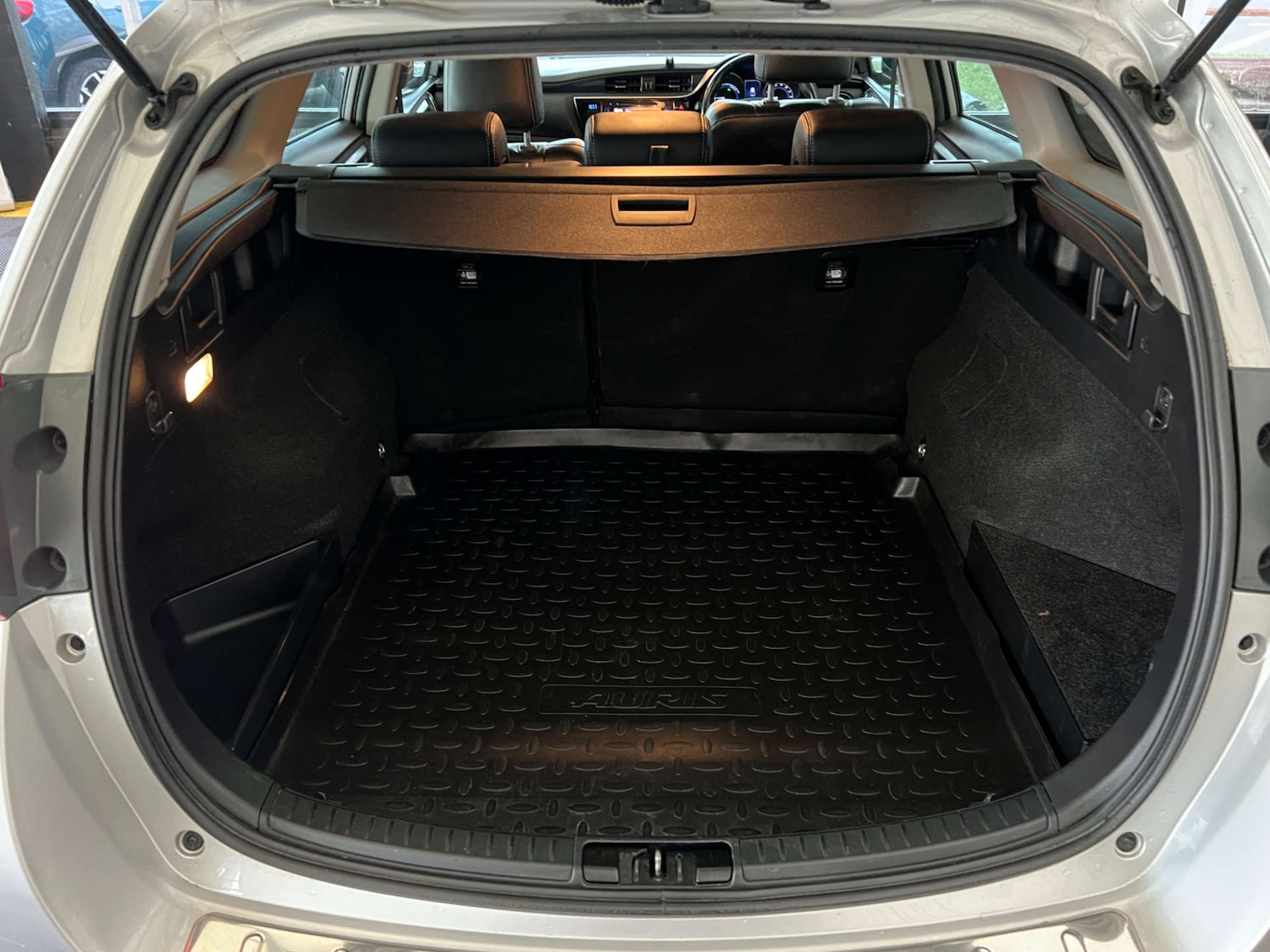 Used Toyota Auris 2018 for sale - 76618863: Photo 30