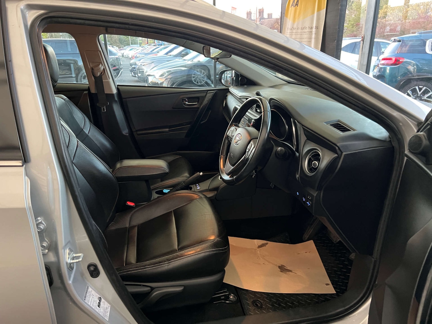 Used Toyota Auris 2018 for sale - 76618863: Photo 9