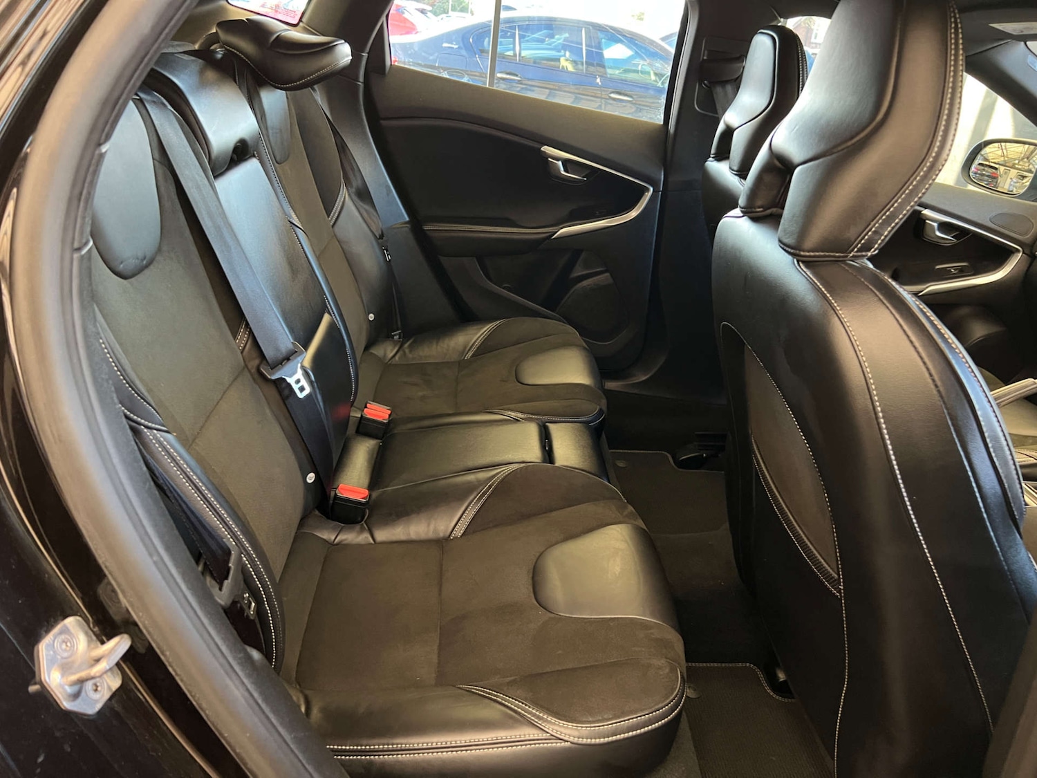 Used Volvo V40 2017 for sale - 77946393: Photo 25