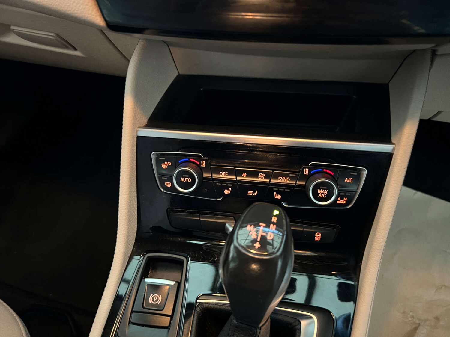 Used BMW 2 Series 2018 for sale - 76910592: Photo 33