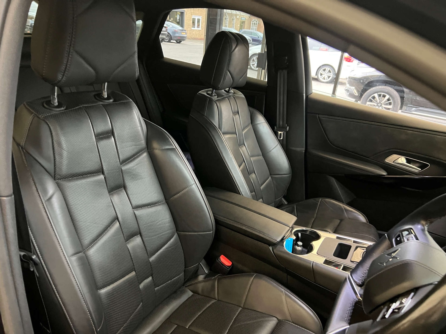 Used DS Automobiles DS 7 Crossback 2021 for sale - 76287428: Photo 10