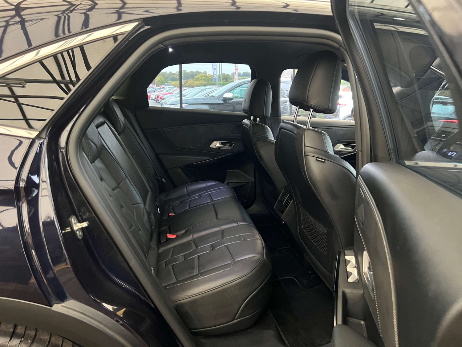 Used DS Automobiles DS 7 Crossback 2021 for sale - 76287428: Photo 28