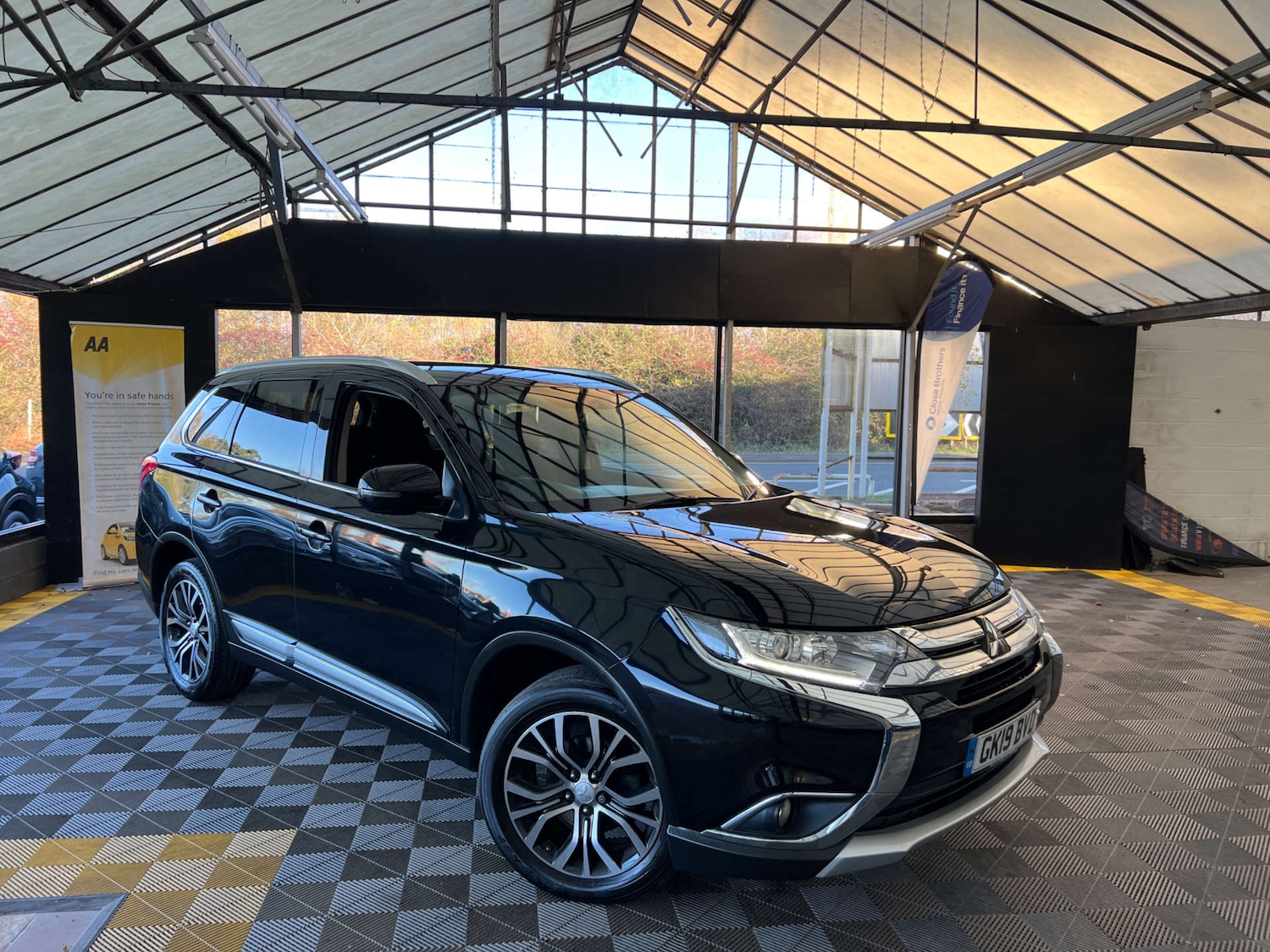 Used Mitsubishi Outlander 2019 for sale - 76650400: Photo 1
