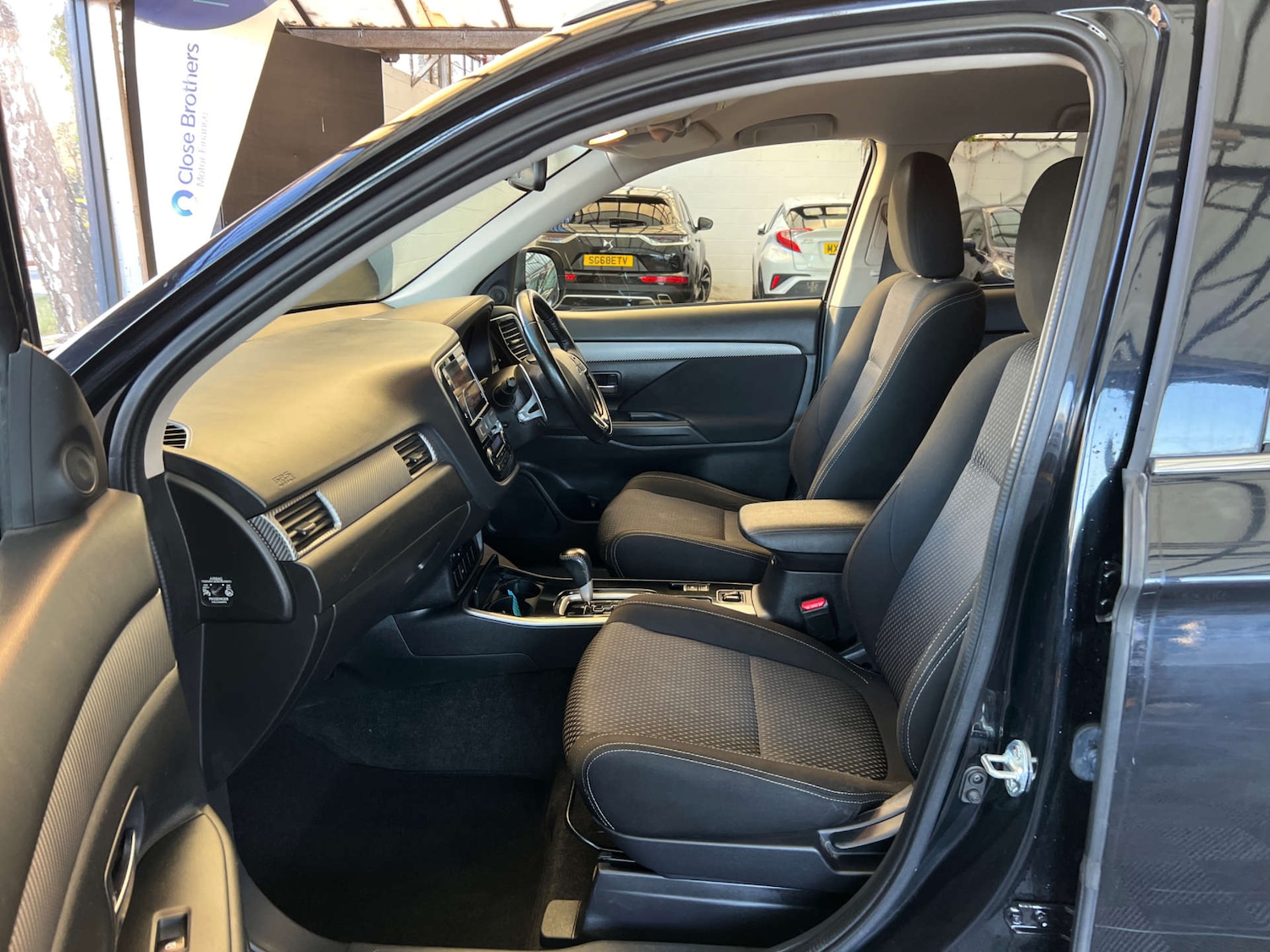 Used Mitsubishi Outlander 2019 for sale - 76650400: Photo 24