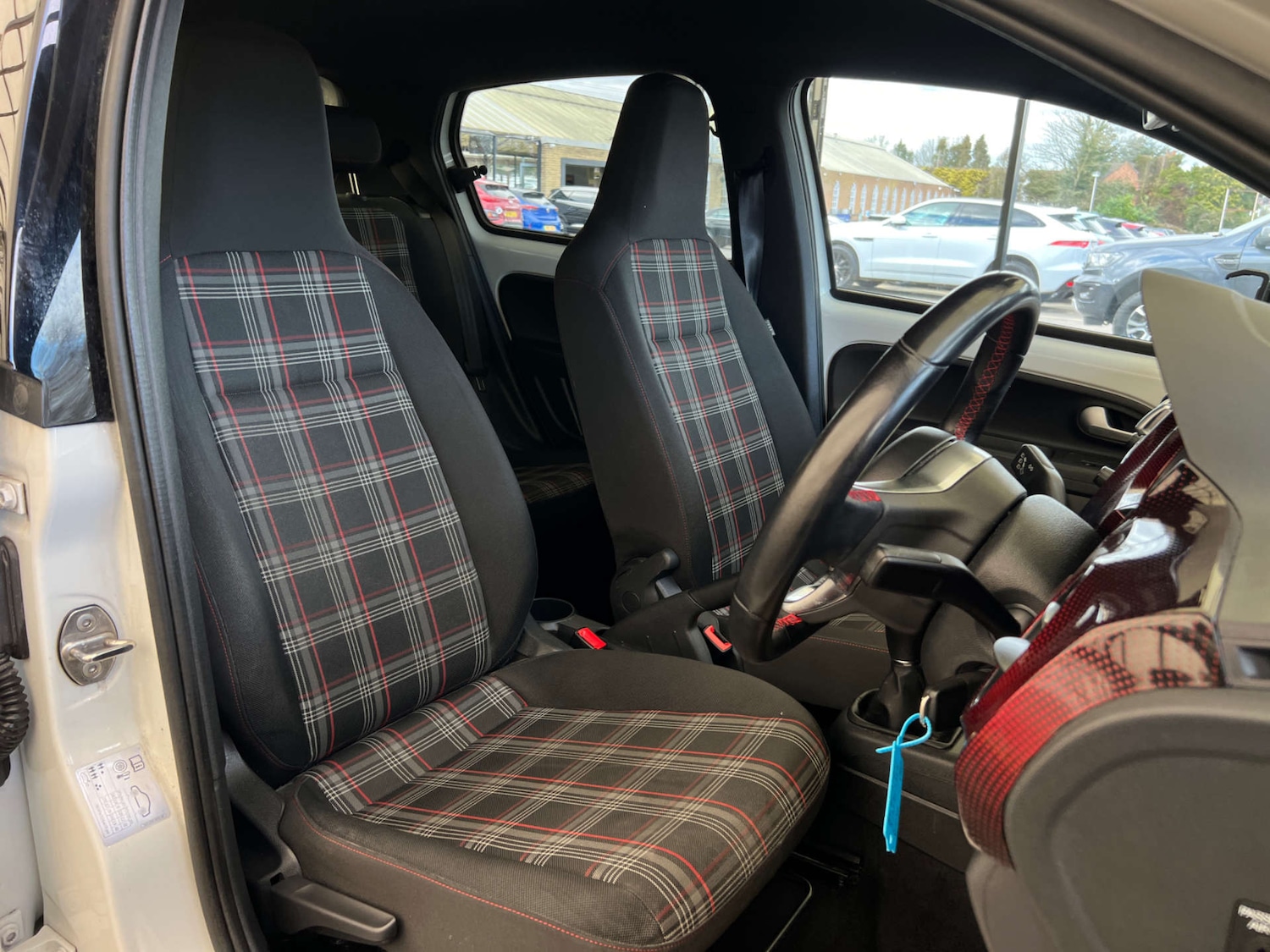 Used Volkswagen up! 2020 for sale - 77821700: Photo 11