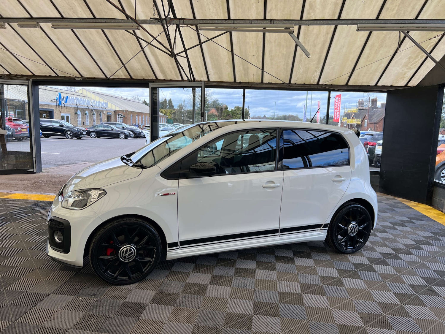 Used Volkswagen up! 2020 for sale - 77821700: Photo 5