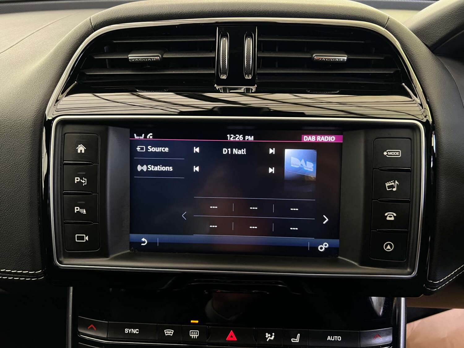 Used Jaguar XE 2017 for sale - 77529384: Photo 17