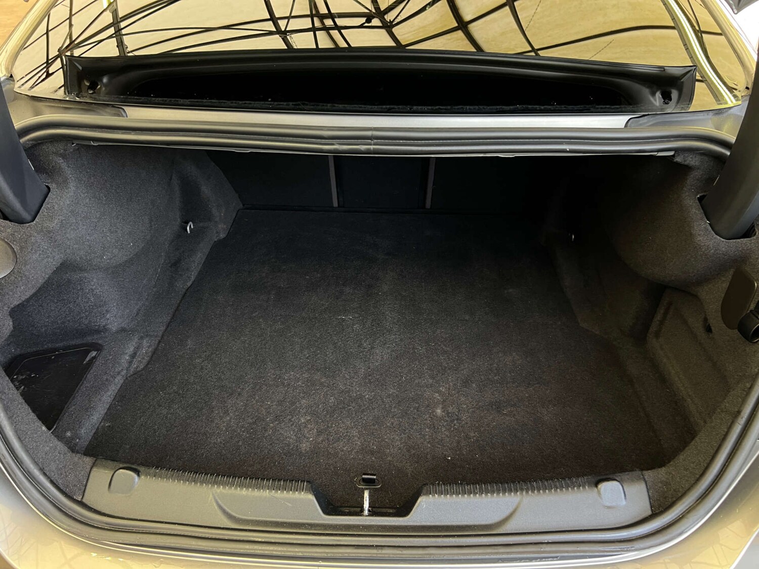 Used Jaguar XE 2017 for sale - 77529384: Photo 27