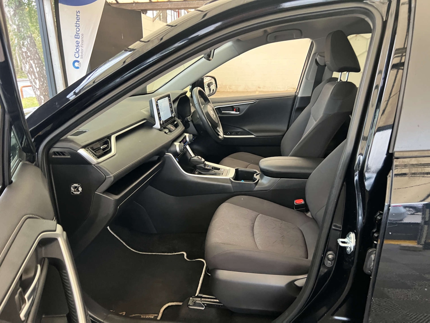 Used Toyota RAV4 2022 for sale - 76601794: Photo 24