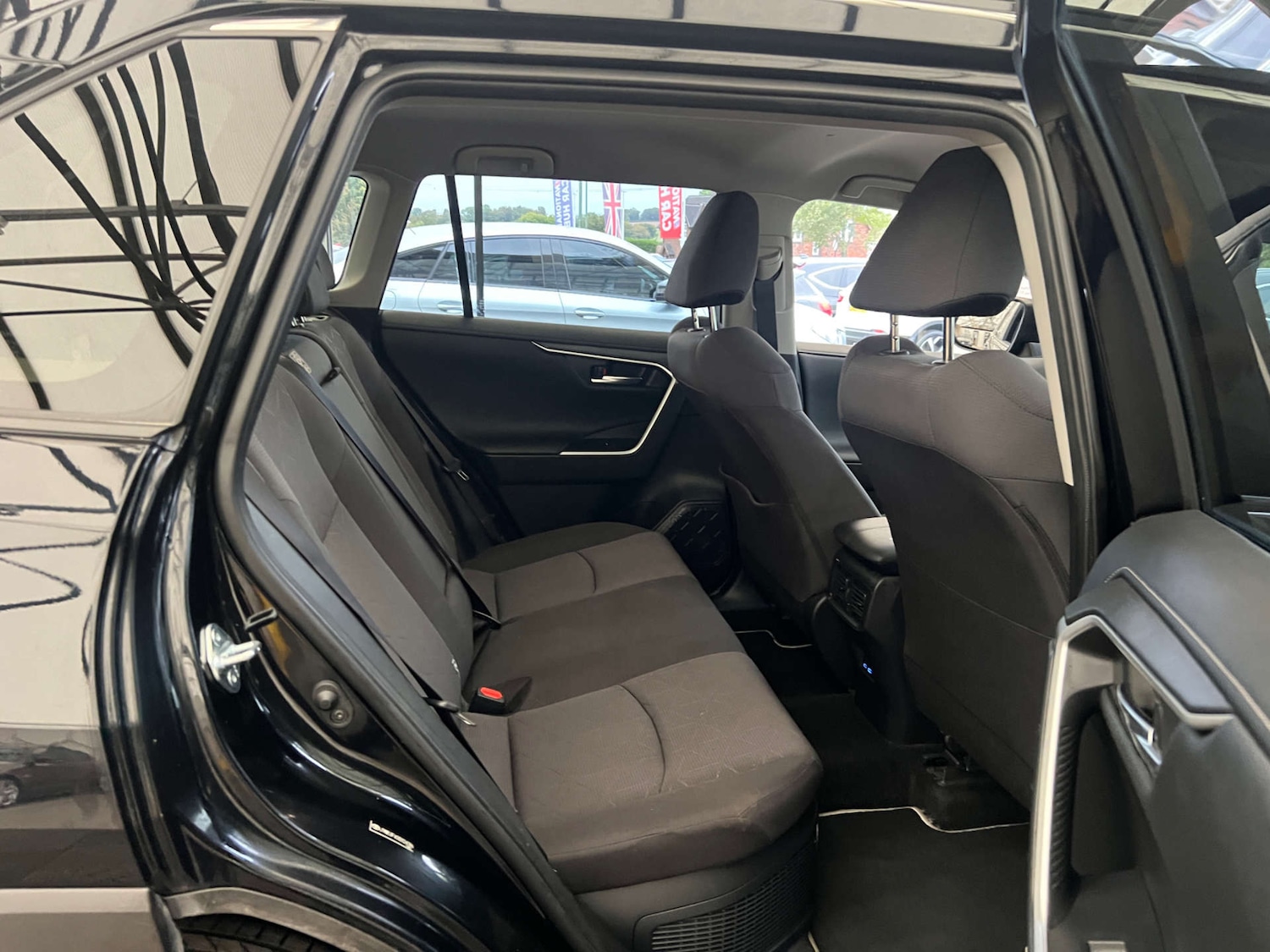 Used Toyota RAV4 2022 for sale - 76601794: Photo 27