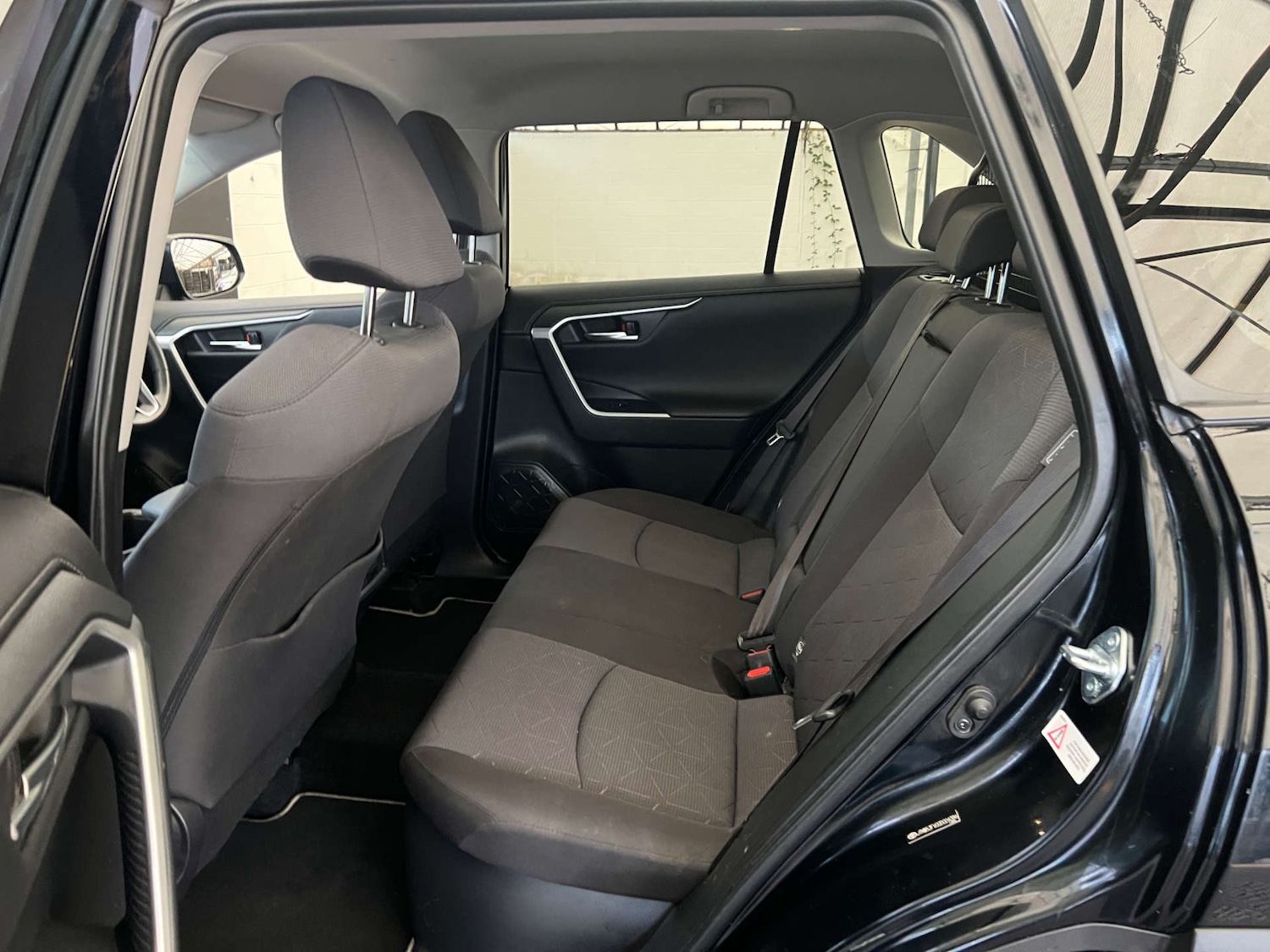 Used Toyota RAV4 2022 for sale - 76601794: Photo 28