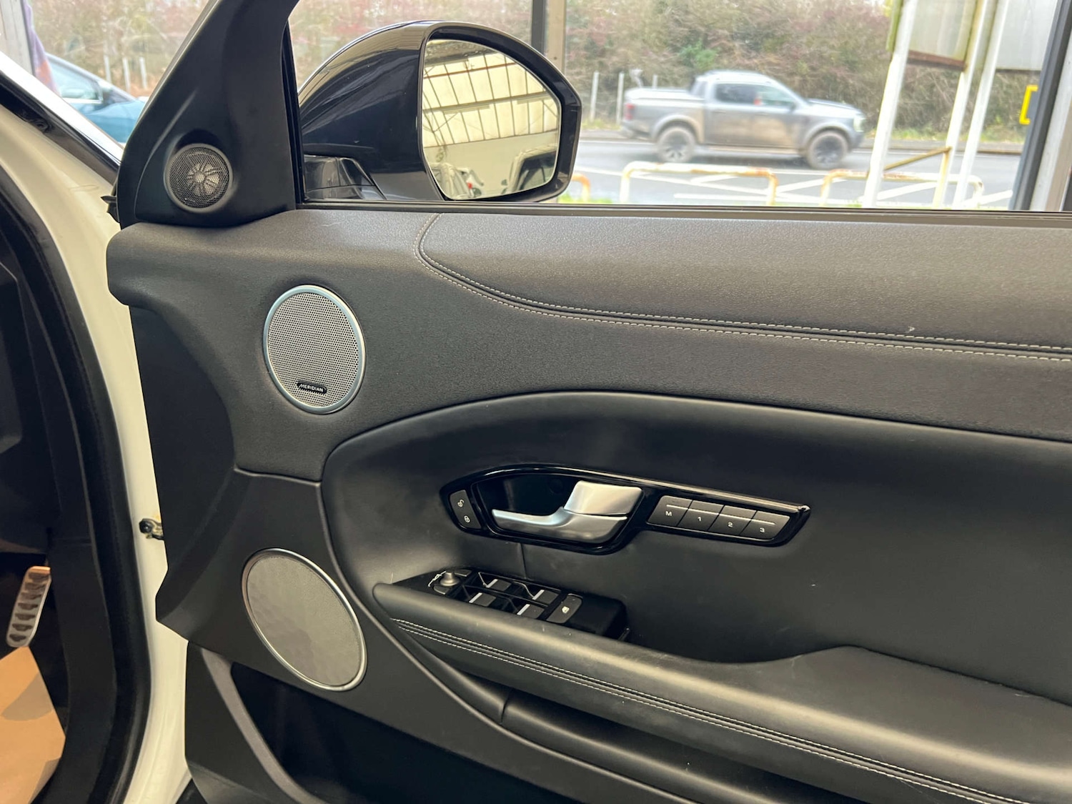 Used Land Rover Range Rover Evoque 2019 for sale - 76735801: Photo 11