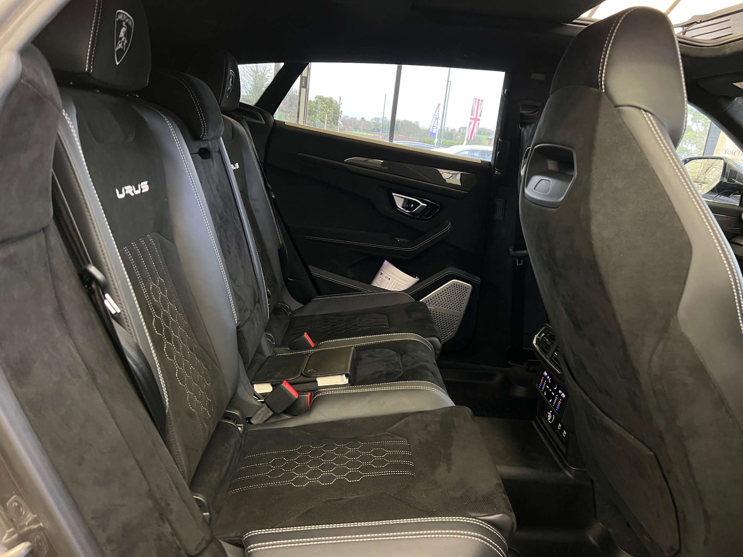 Used Lamborghini Urus 2024 for sale - 77535072: Photo 38