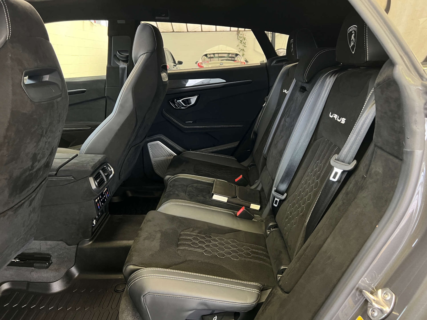 Used Lamborghini Urus 2024 for sale - 77535072: Photo 39