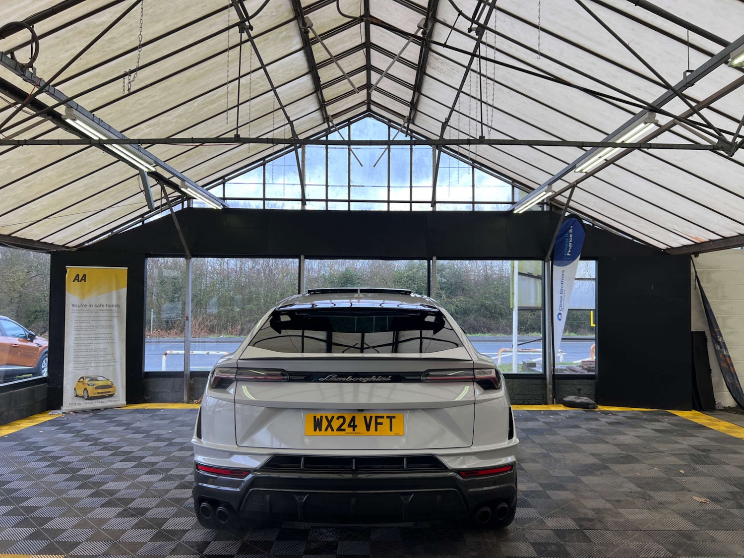 Used Lamborghini Urus 2024 for sale - 77535072: Photo 8