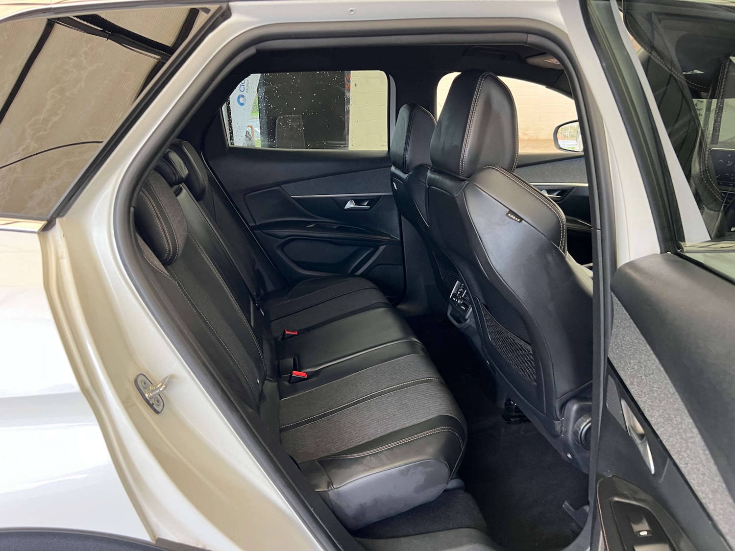 Used Peugeot 3008 2017 for sale - 76363981: Photo 27