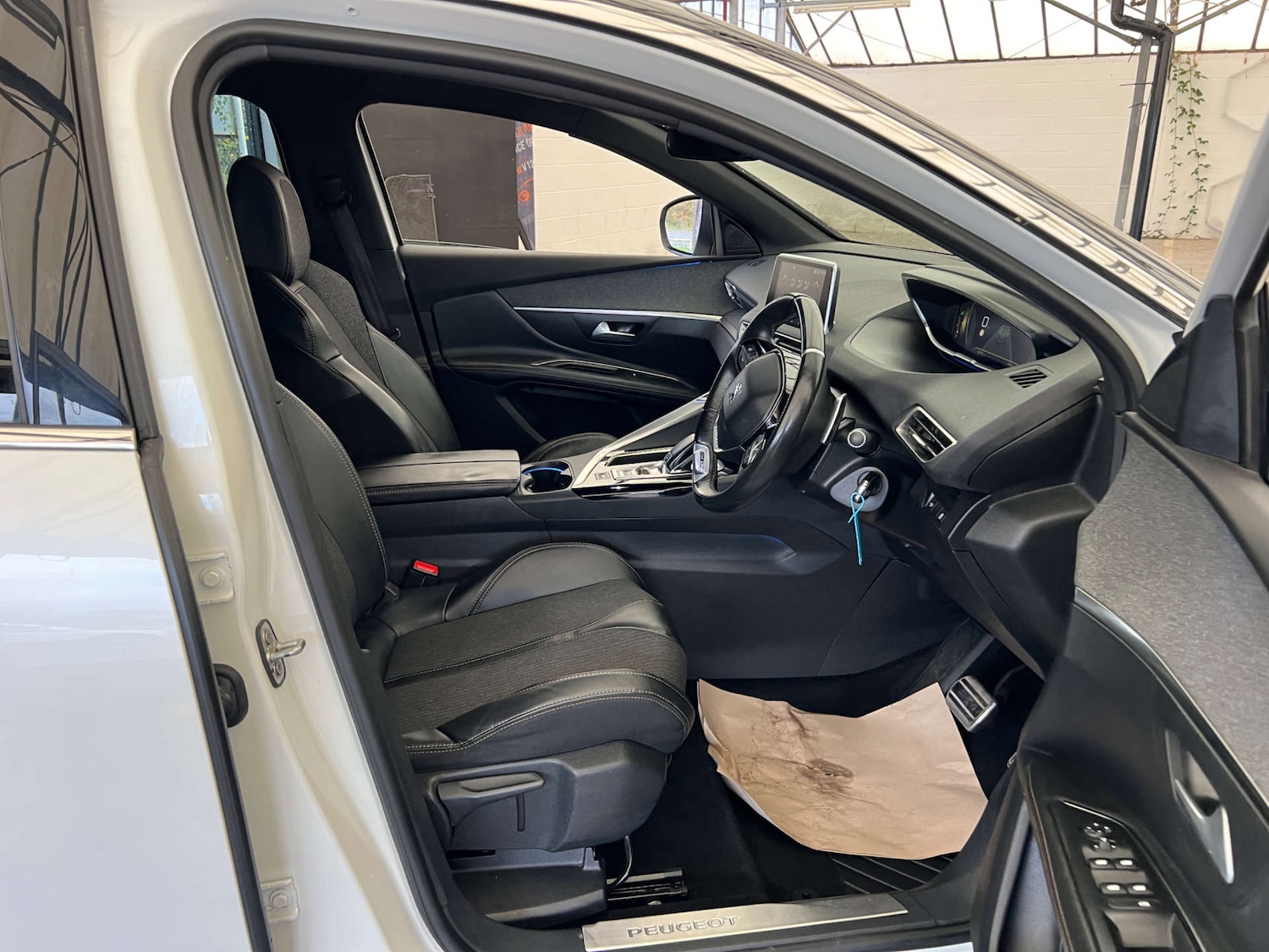 Used Peugeot 3008 2017 for sale - 76363981: Photo 9