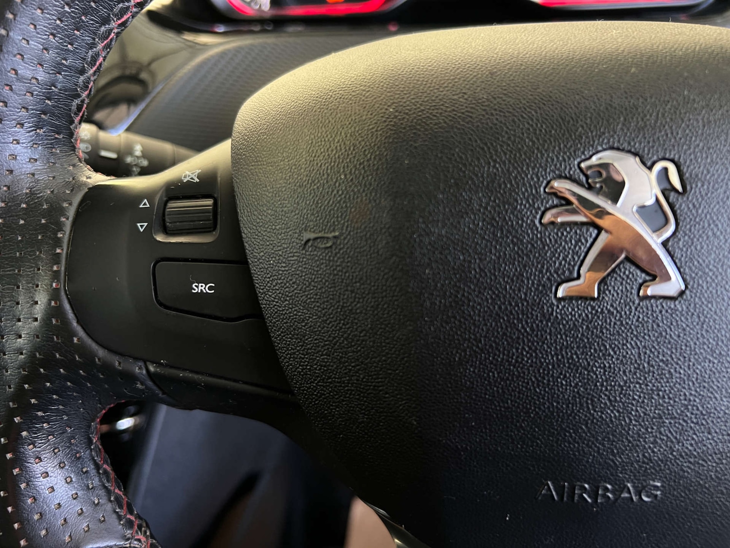 Used Peugeot 2008 2018 for sale - 77357547: Photo 14