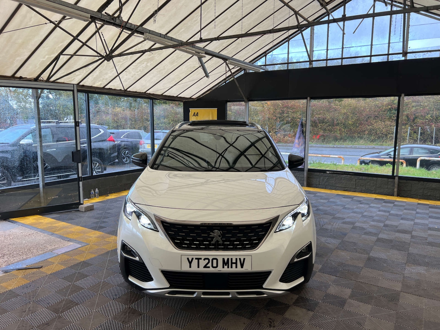 Used Peugeot 5008 2020 for sale - 76376986: Photo 2