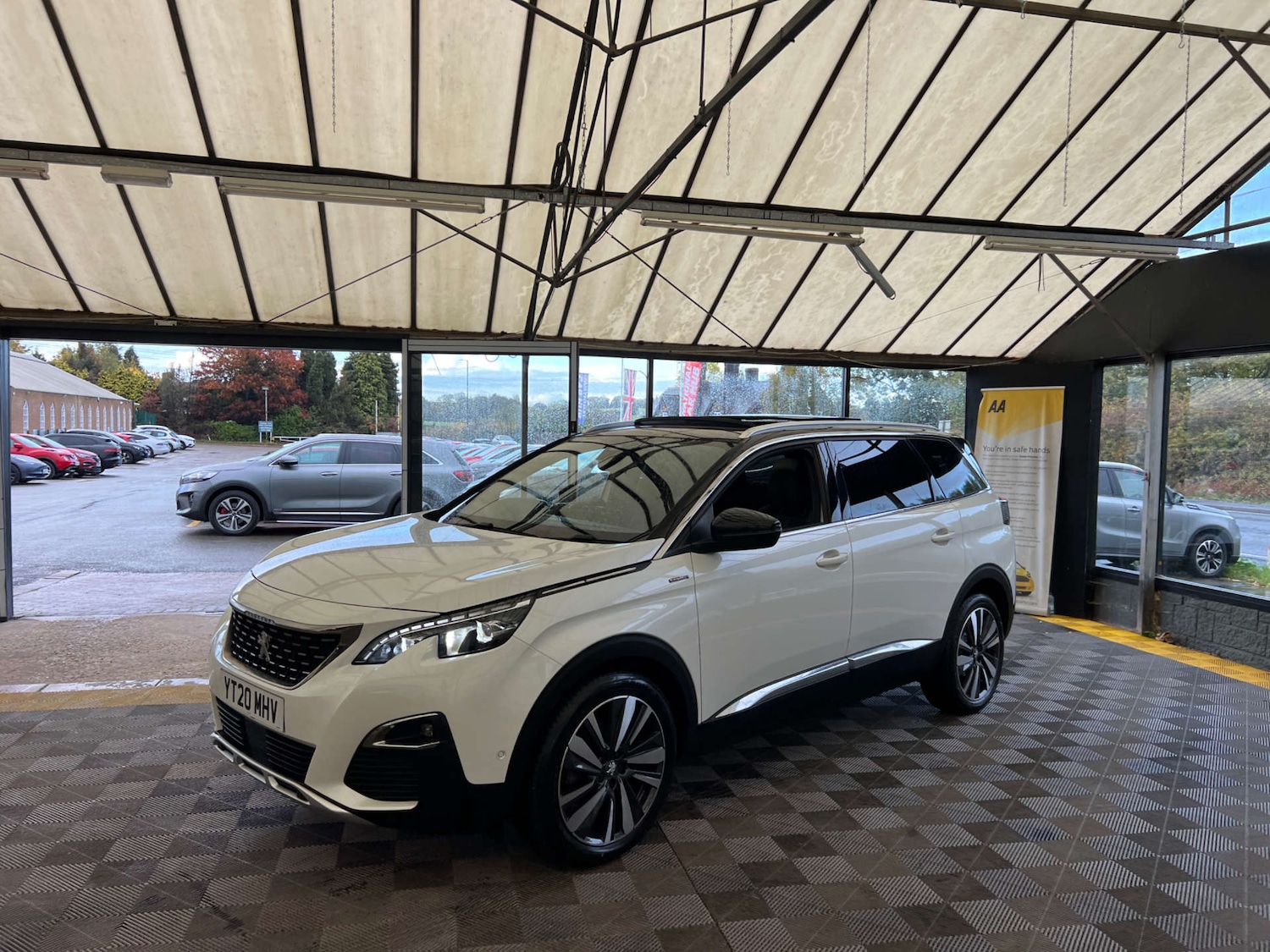 Used Peugeot 5008 2020 for sale - 76376986: Photo 4