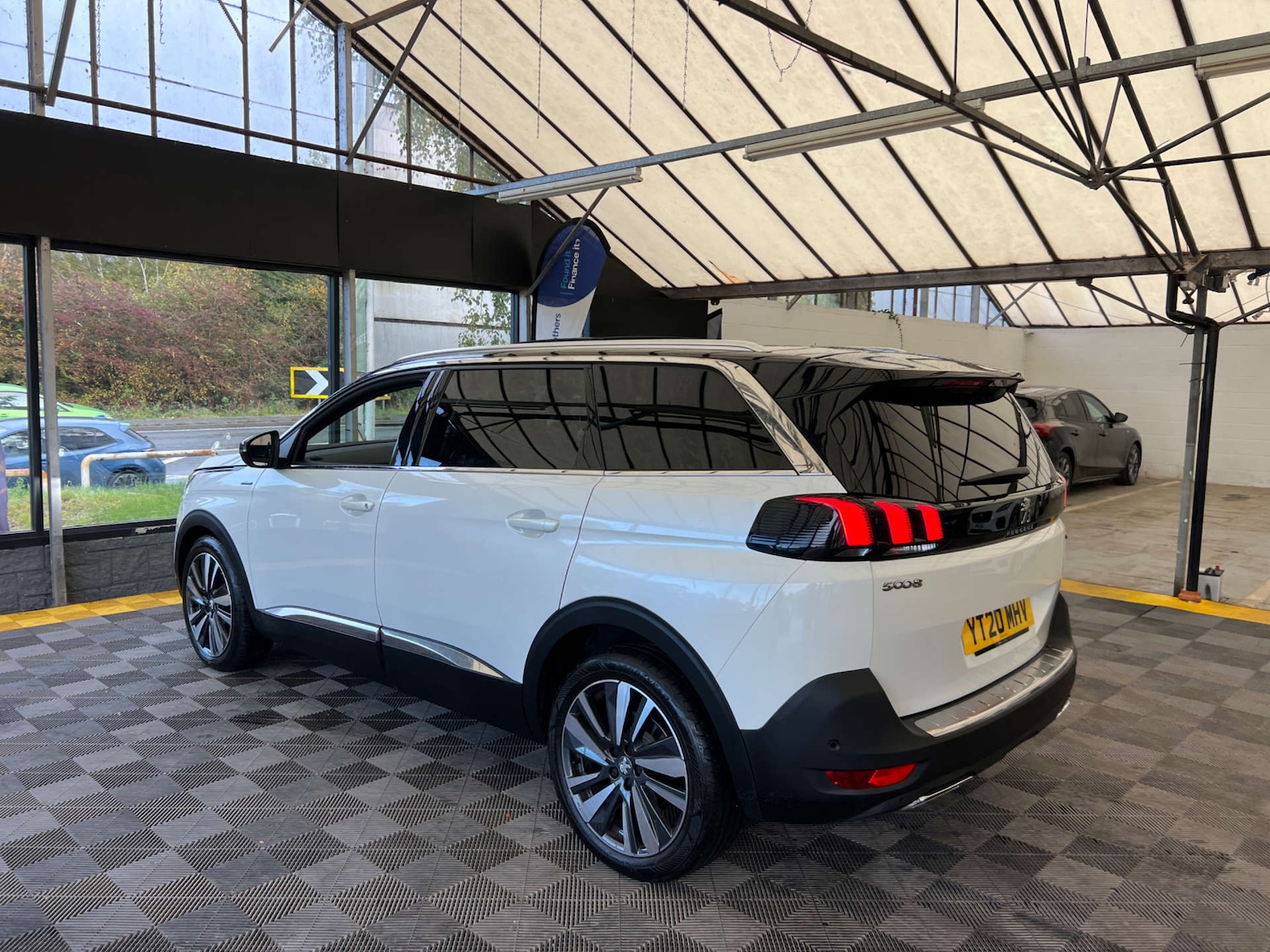 Used Peugeot 5008 2020 for sale - 76376986: Photo 5