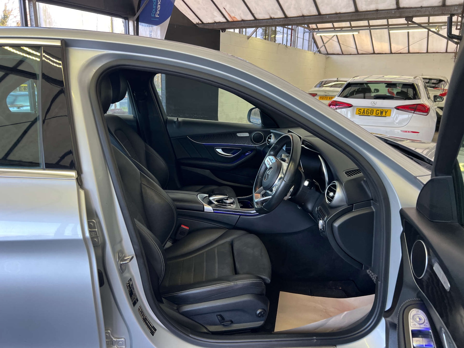 Used Mercedes-Benz C Class 2019 for sale - 77097068: Photo 10