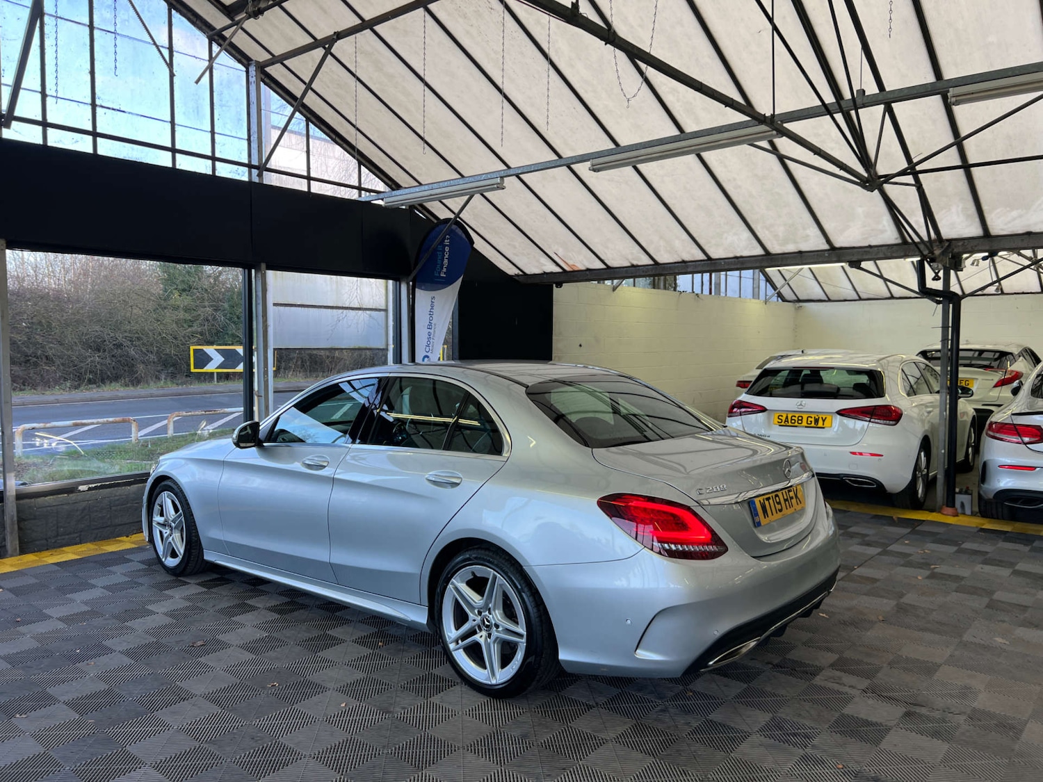 Used Mercedes-Benz C Class 2019 for sale - 77097068: Photo 5