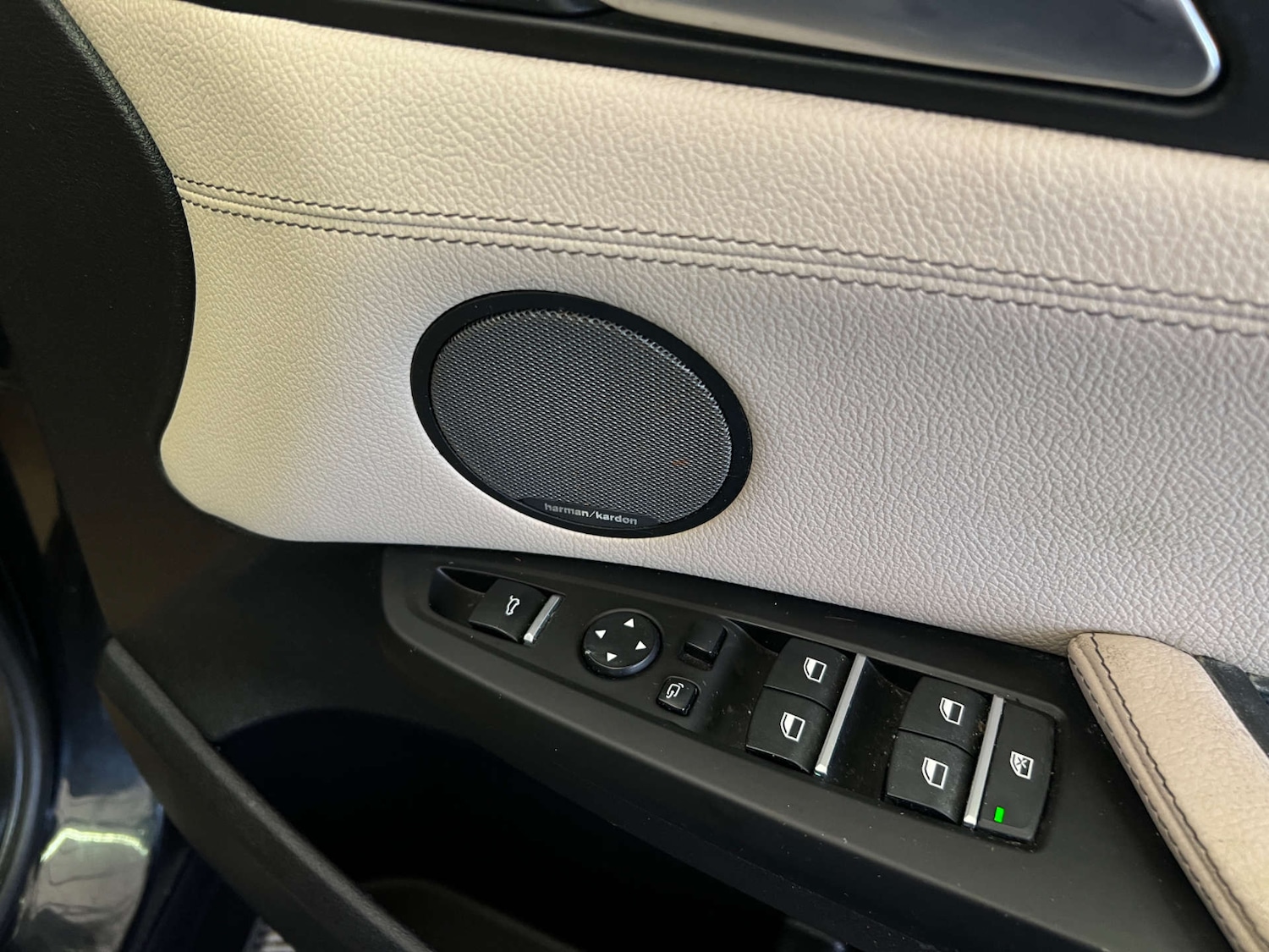 Used BMW X4 2017 for sale - 77508827: Photo 11