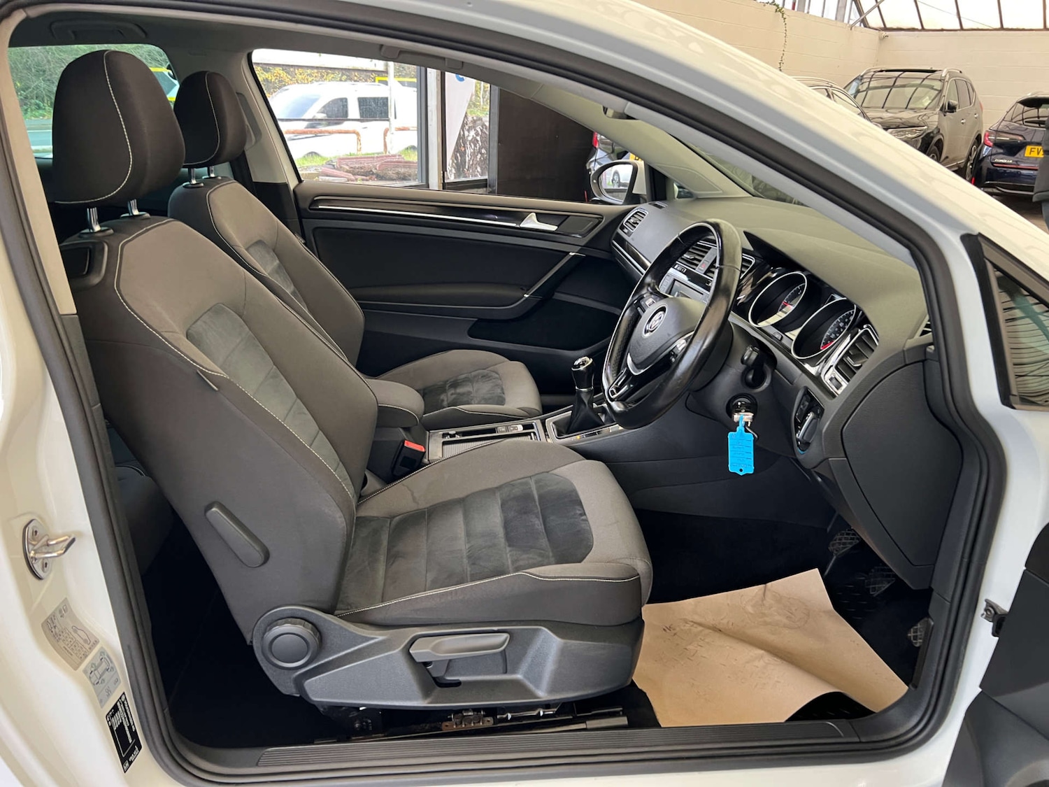 Used Volkswagen Golf 2016 for sale - 76483234: Photo 11