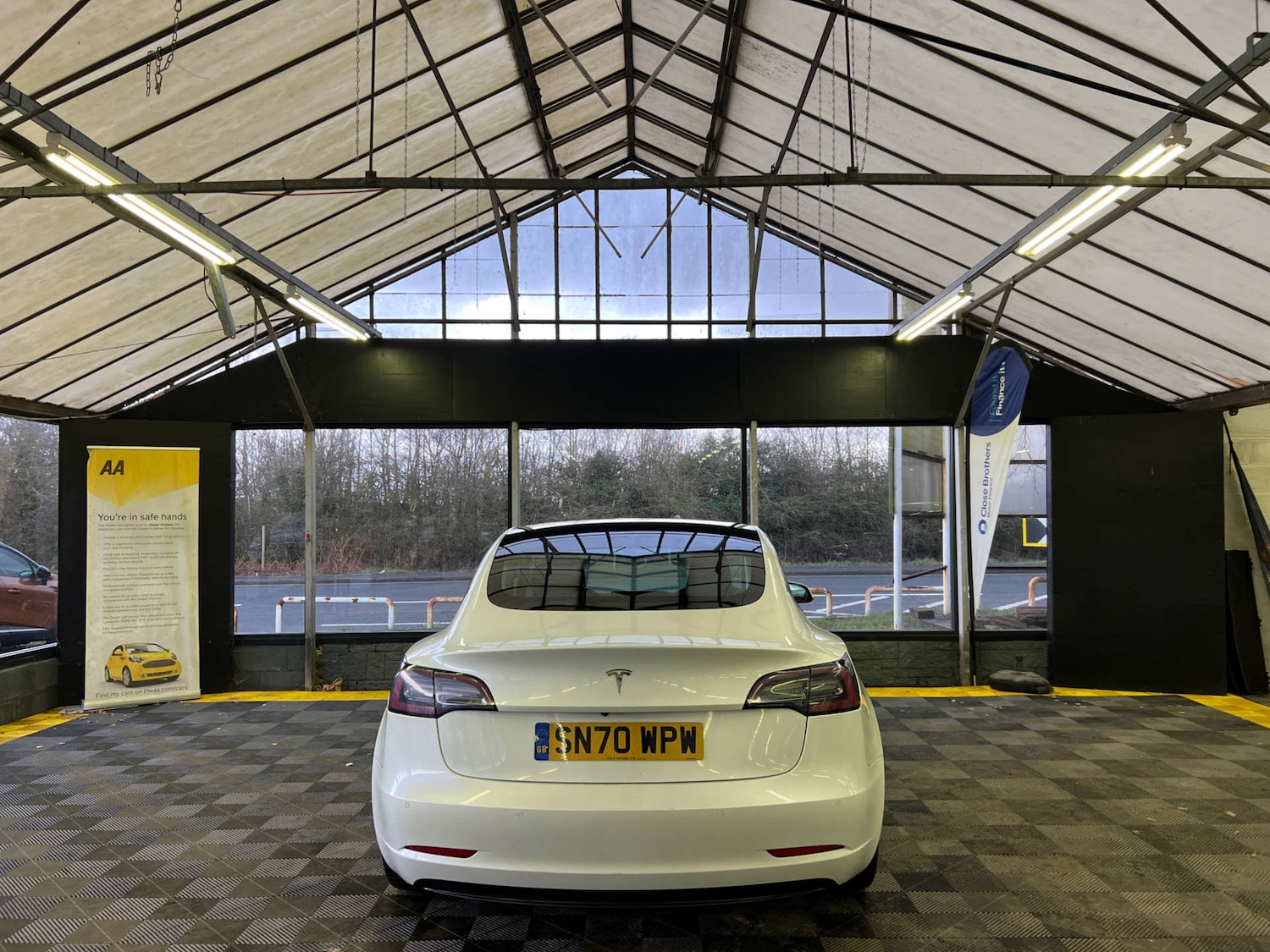 Used Tesla Model 3 2020 for sale - 77523128: Photo 8