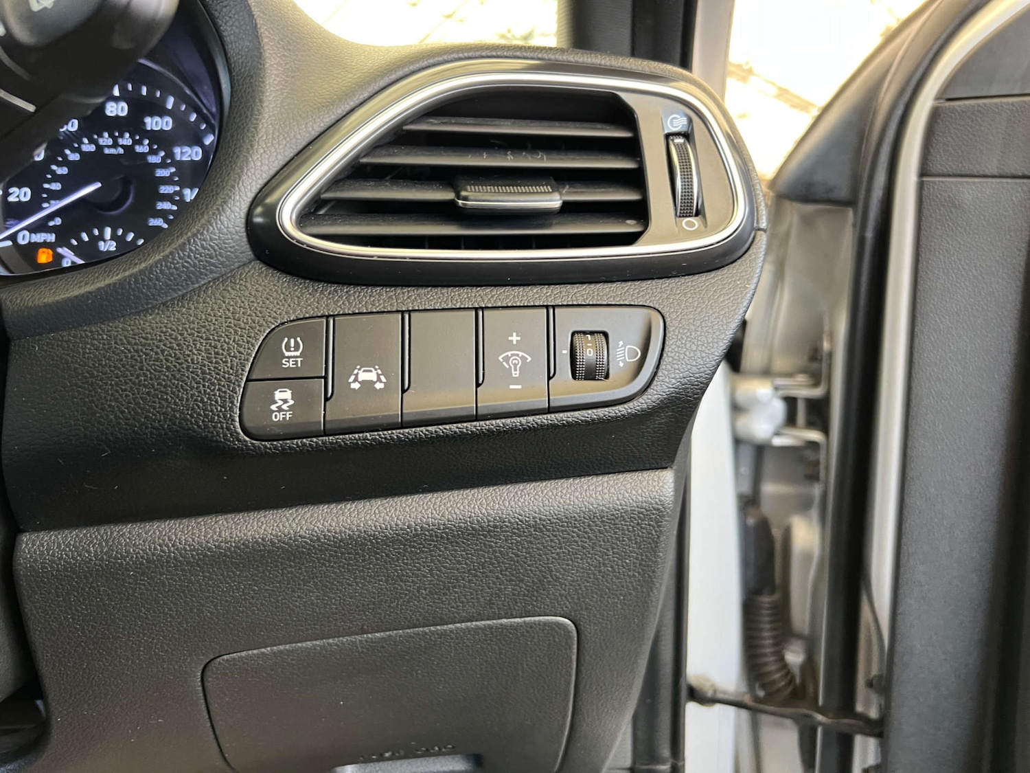 Used Hyundai i30 2019 for sale - 76520317: Photo 17