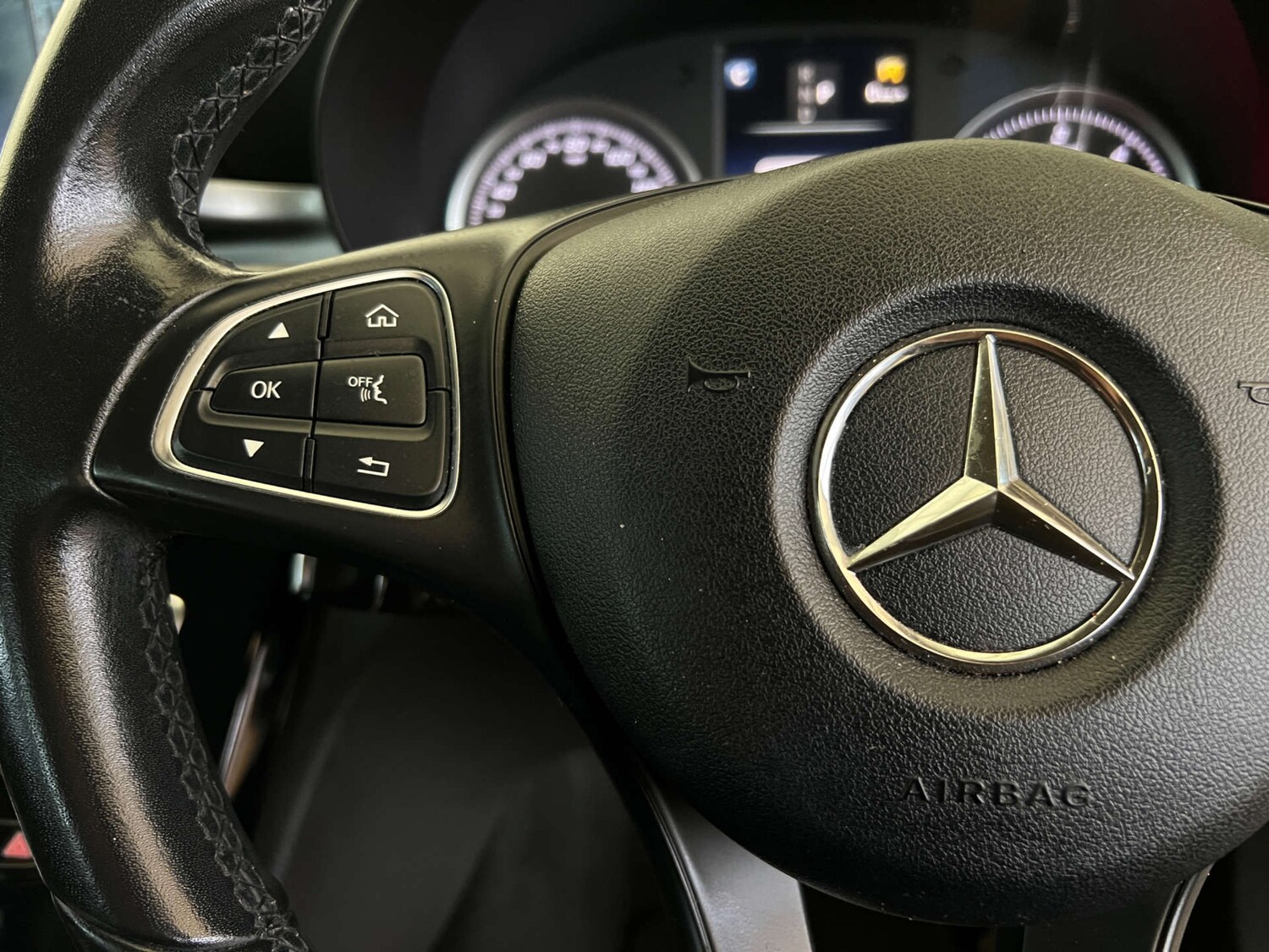 Used Mercedes-Benz C Class 2018 for sale - 77789093: Photo 15