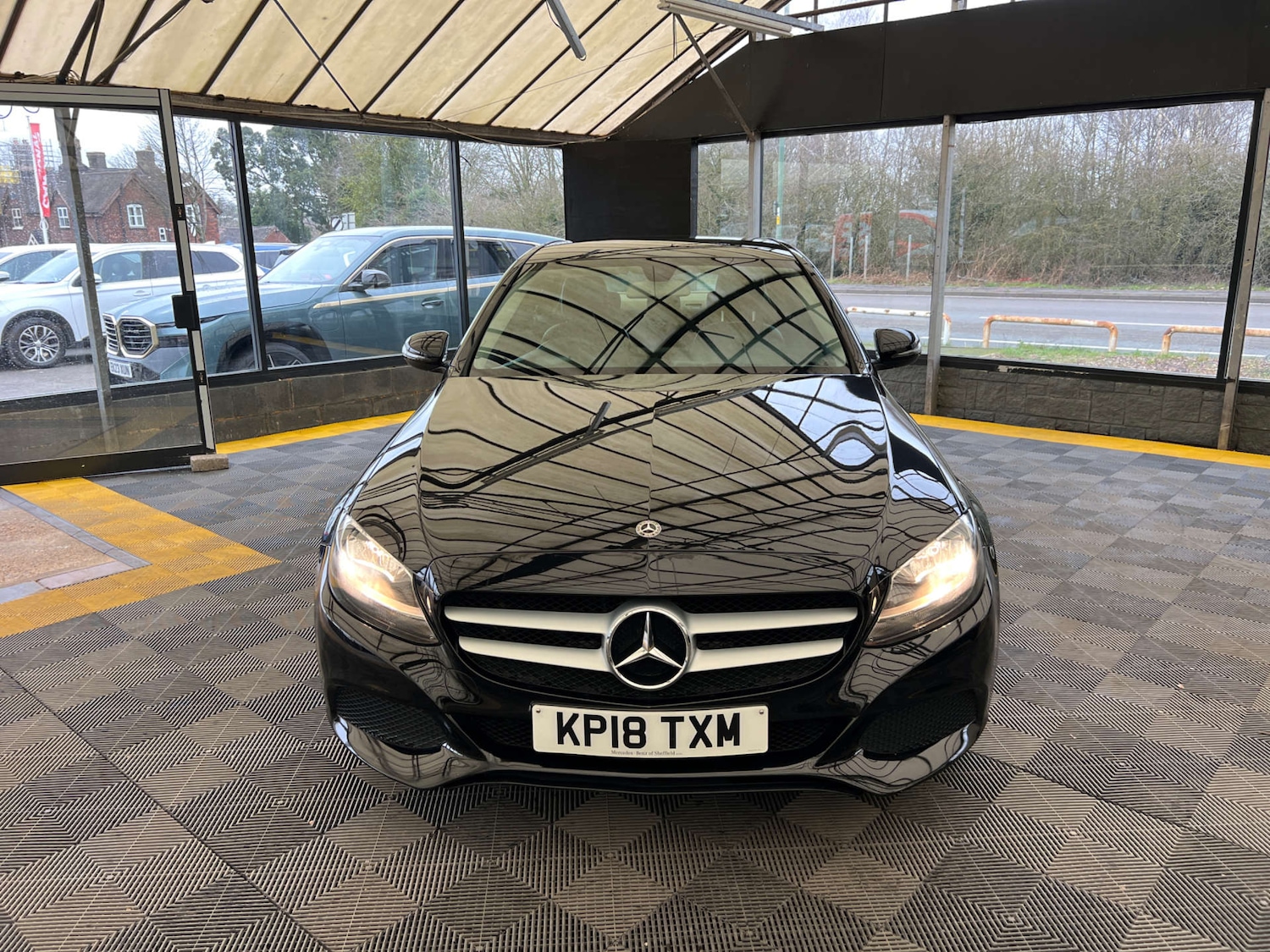 Used Mercedes-Benz C Class 2018 for sale - 77789093: Photo 4