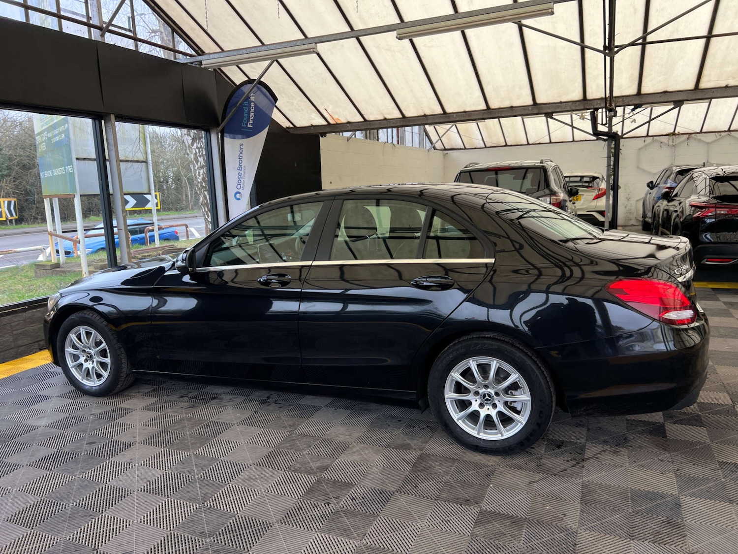 Used Mercedes-Benz C Class 2018 for sale - 77789093: Photo 7