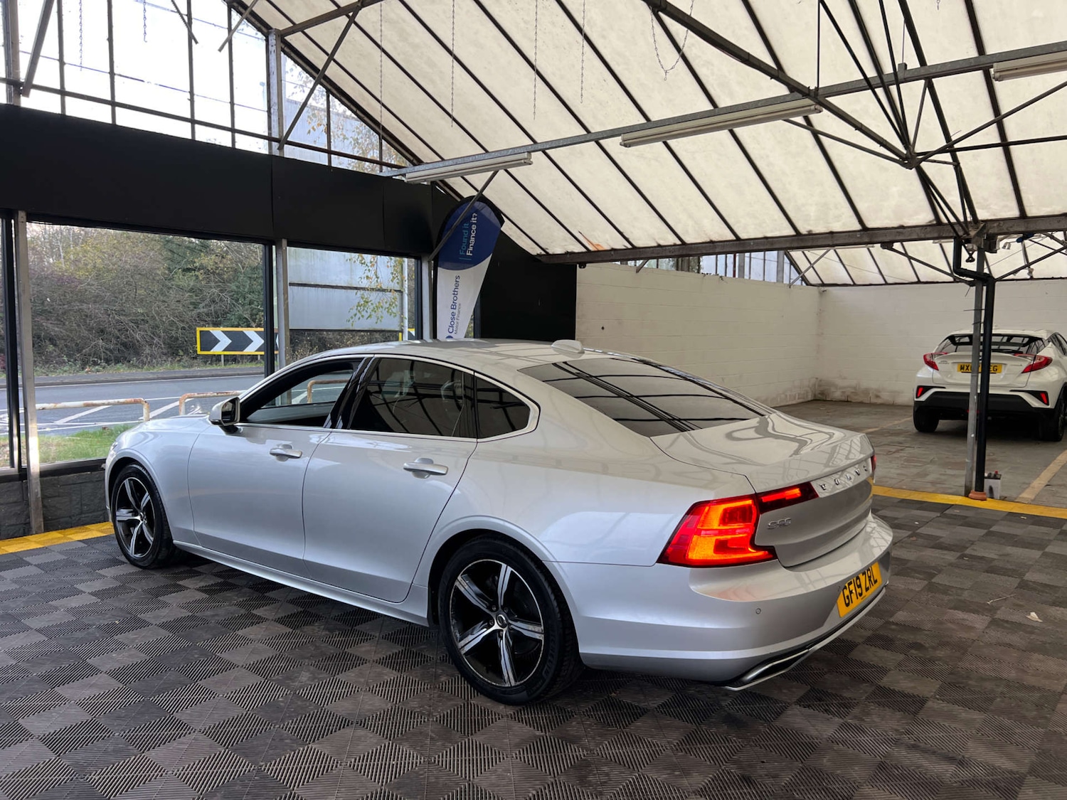 Used Volvo S90 2019 for sale - 76734392: Photo 5
