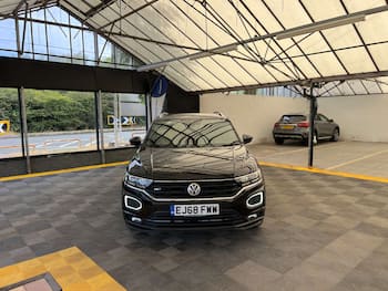 Used Volkswagen T-Roc 2018 for sale - 79481542: Photo