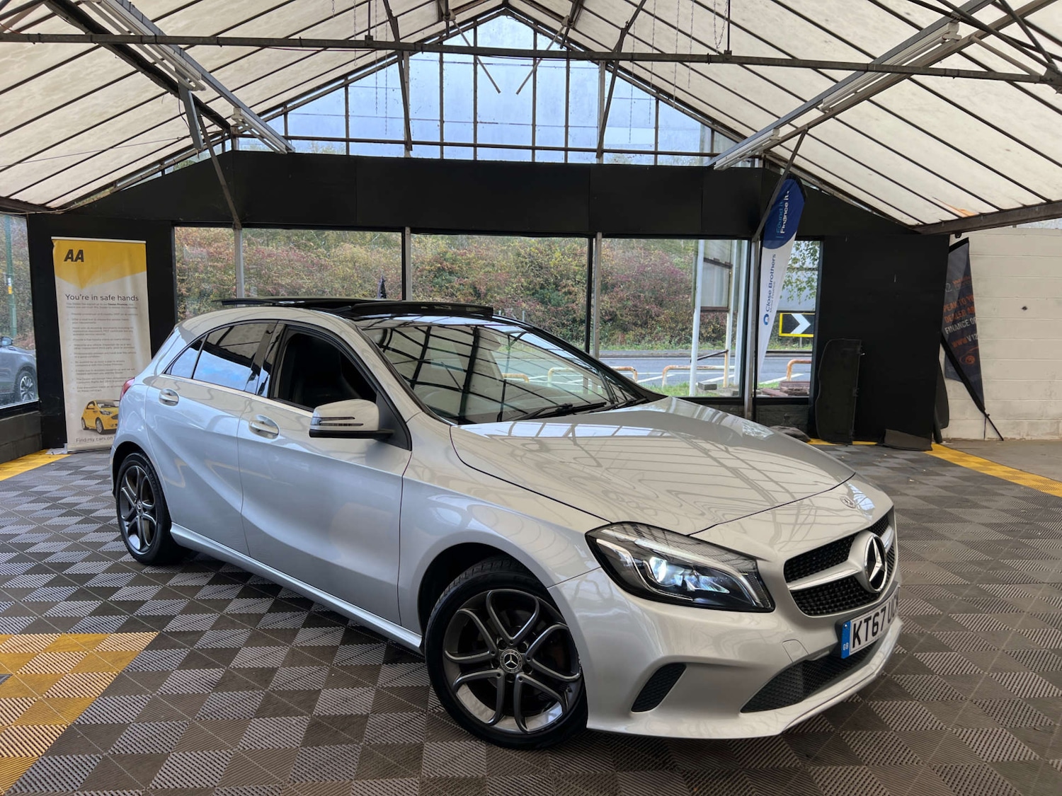 Used Mercedes-Benz A-Class 2018 for sale - 76453792: Photo 1