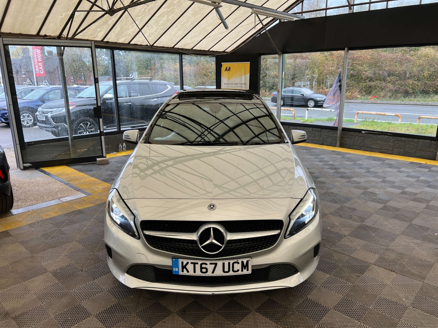 Used Mercedes-Benz A-Class 2018 for sale - 76453792: Photo 2
