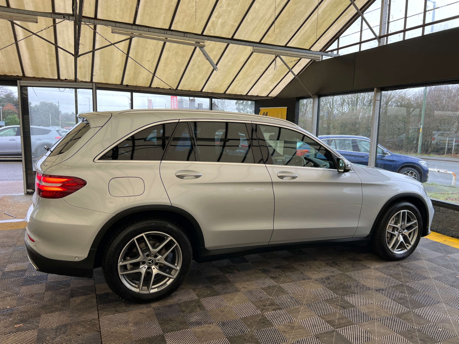 Used Mercedes-Benz GLC 2017 for sale - 77693714: Photo 9