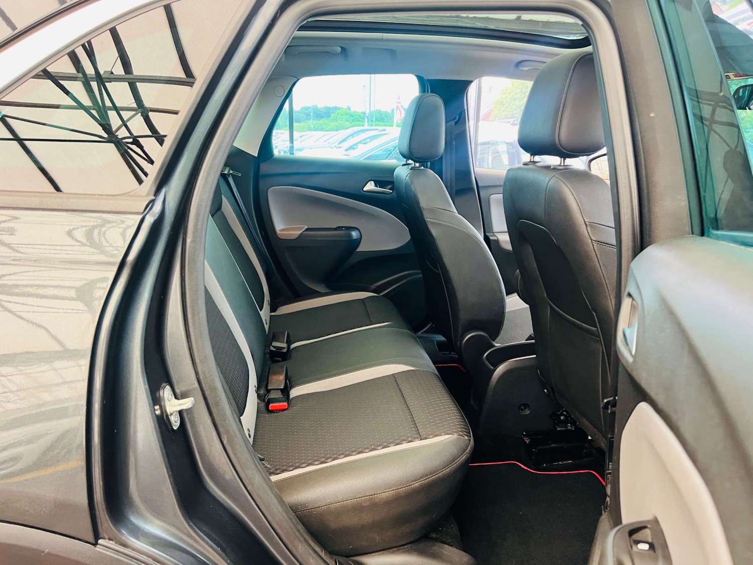 Used Vauxhall Crossland X 2018 for sale - 76565656: Photo 29