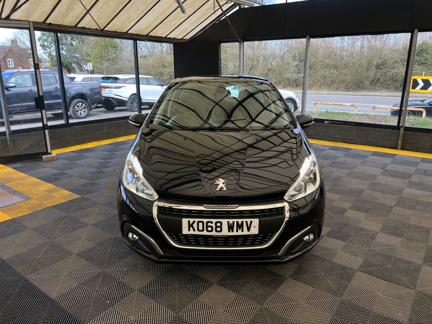 Used Peugeot 208 2019 for sale - 77888839: Photo 3