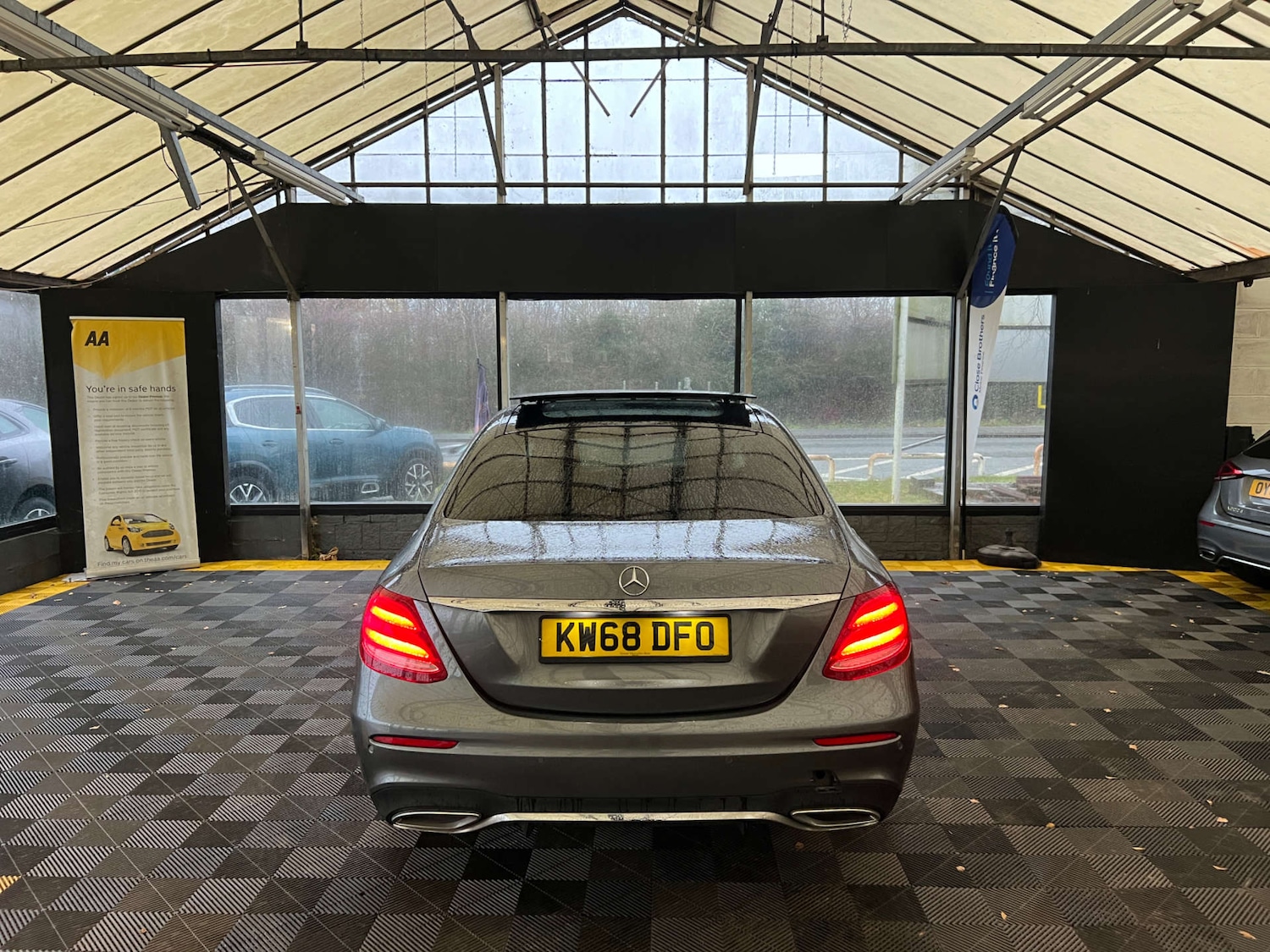 Used Mercedes-Benz E Class 2018 for sale - 77022653: Photo 6