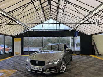 Used Jaguar XE 2017 for sale - 79618131: Photo